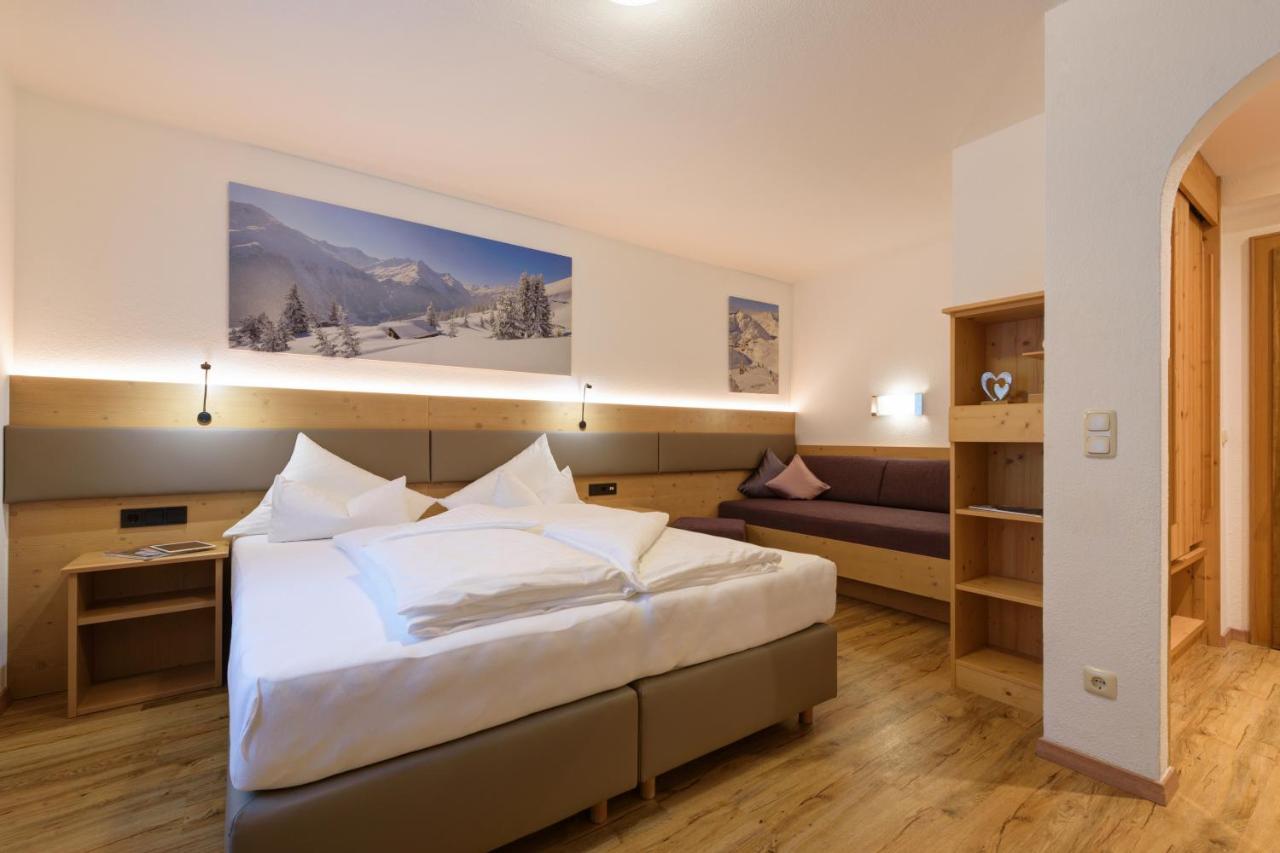 Landhaus Strolz Санкт-Антон-ам-Арльберг Экстерьер фото